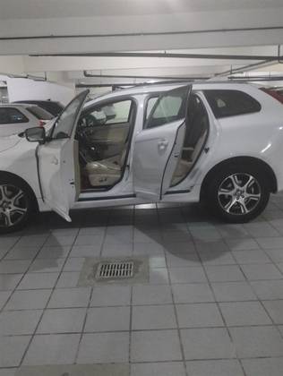 VOLVO XC60 3.0 T6 TOP AWD TURBO GASOLINA 4P AUTOMÁTICO
